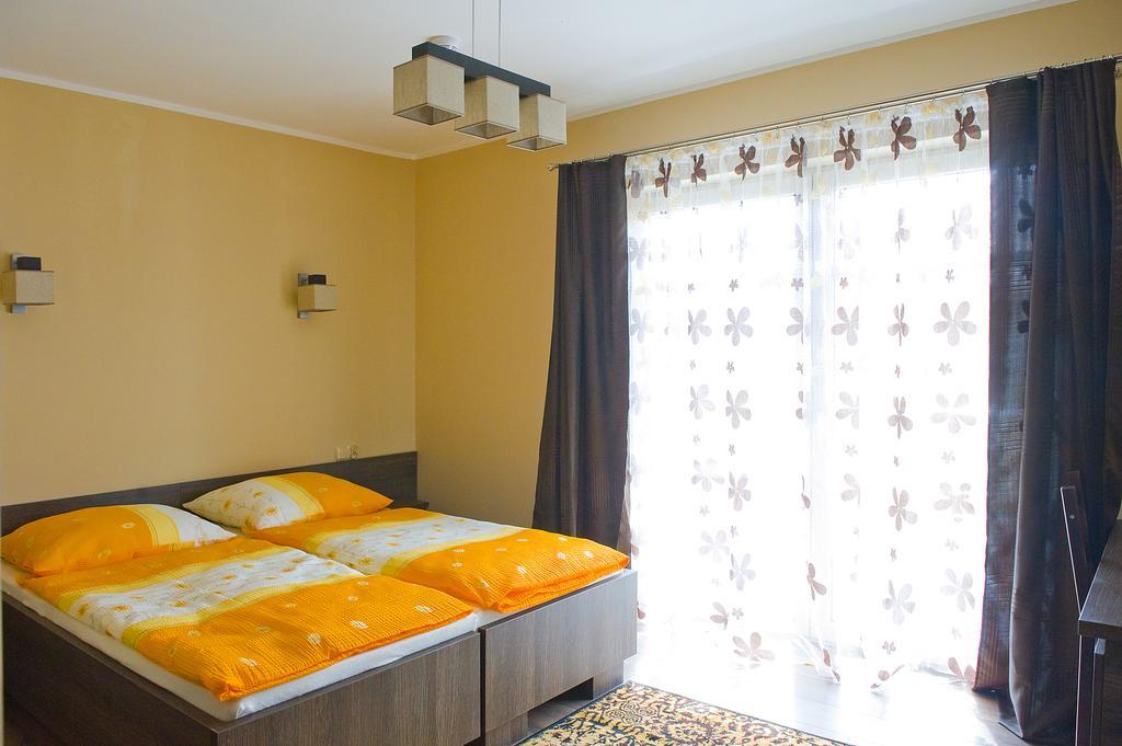 Pokoje Dwuosobowe Wladyslawowo Ruang foto